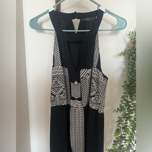 THML black and white maxi dress. - Picture 2 of 3